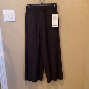 Black Culotte lululemon pants. New with tags!